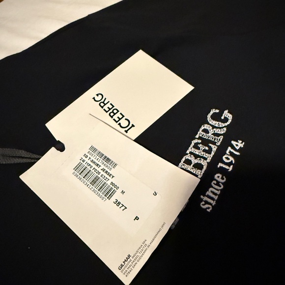 Iceberg Black Short Sleeve Tee - Picture 3 of 6